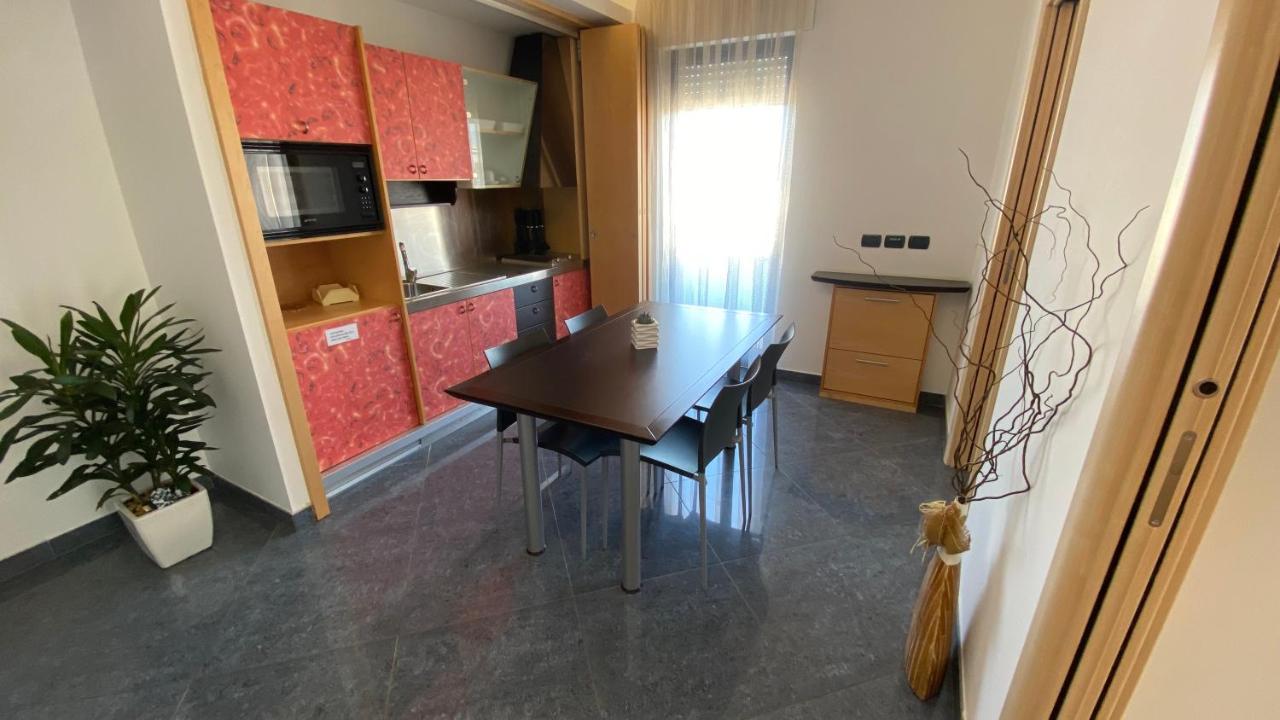 Blu Residence - Hotel Nel Salento Казарано Экстерьер фото