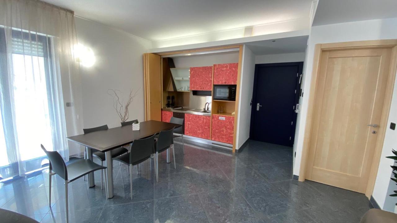 Blu Residence - Hotel Nel Salento Казарано Экстерьер фото
