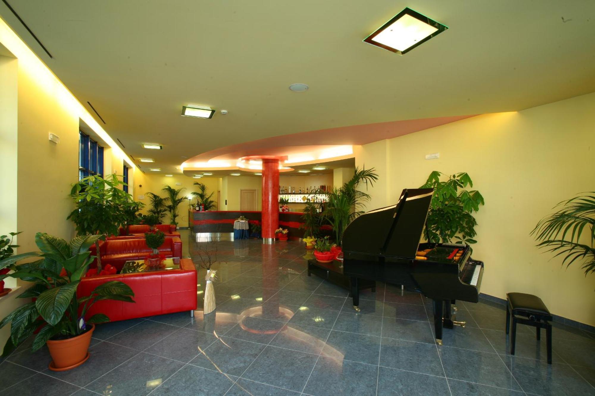 Blu Residence - Hotel Nel Salento Казарано Экстерьер фото